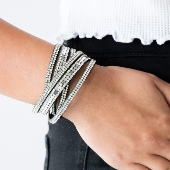 Rock Star Attitude Green Wrap Bracelet - Picture 1 of 2